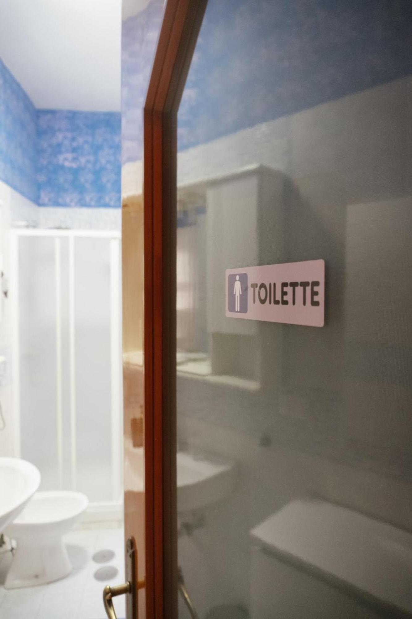 Domus Aurea Relax Room Salerno Luaran gambar